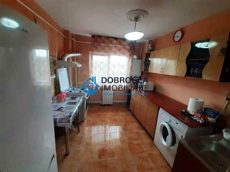 Garii, decomandat, centrala termica, mobilat-utilat