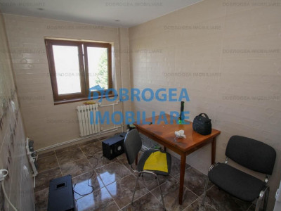 23 August N-uri, etaj 3, semidecomandat, recent renovat, 55 mp