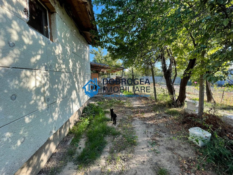 Somova, casa + teren 400 mp, izolata, centrala proprie