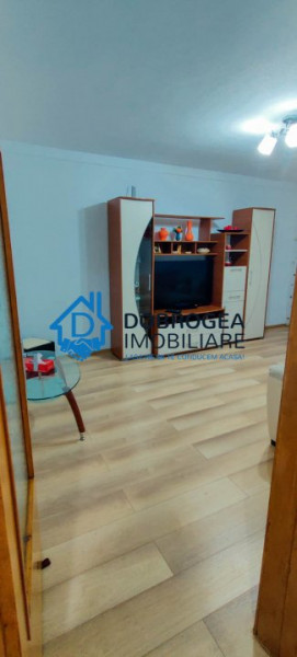 E3 - 2 CAMERE, DECOMANDAT, ETAJ 2, CENTRALA GAZ