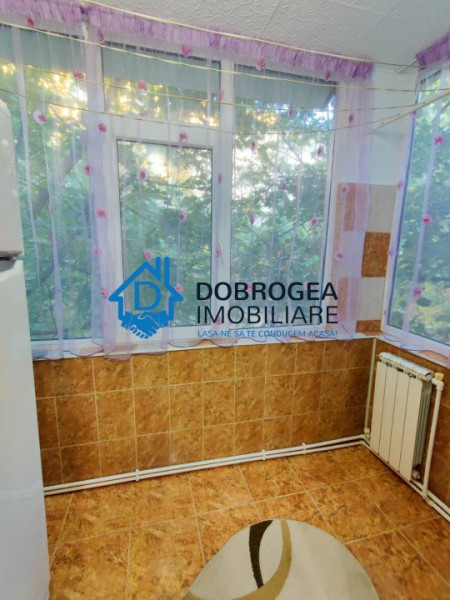 E3 - 2 CAMERE, DECOMANDAT, ETAJ 2, CENTRALA GAZ