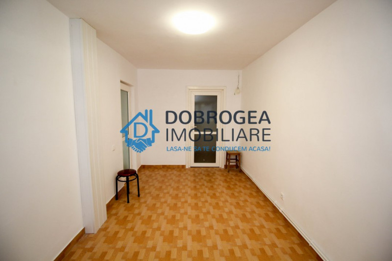 Apartament \ Spatiu Comercial, Pelican, 2 Camere