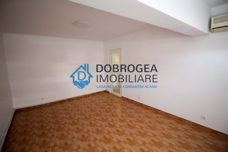 Apartament \ Spatiu Comercial, Pelican, 2 Camere