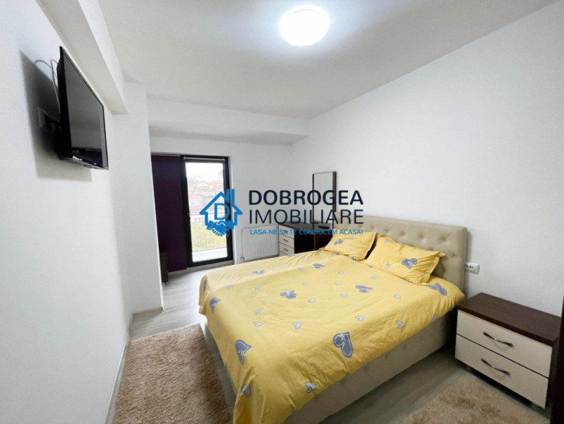C5, ultramodern, mobilat-utilat complet