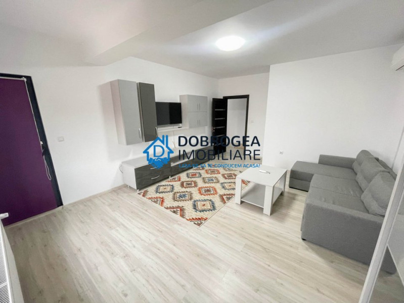 C5, ultramodern, mobilat-utilat complet