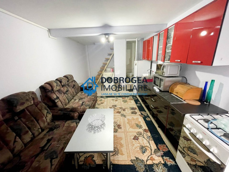 E3, P+1, decomandat, 2 bai