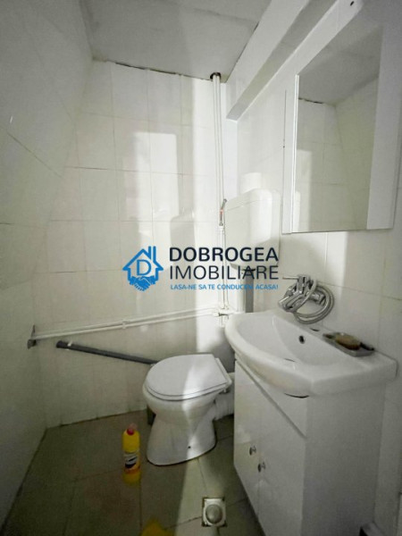 E3, P+1, decomandat, 2 bai
