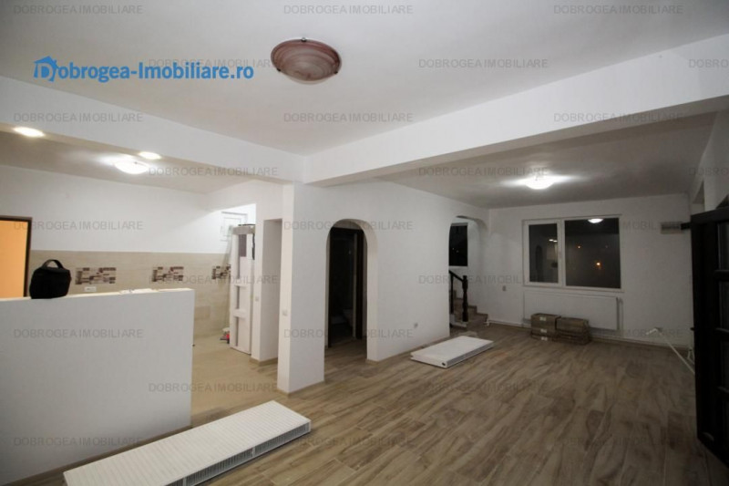 Eternitatii, vila noua, complet renovata, 4 camere, teren 215 m2