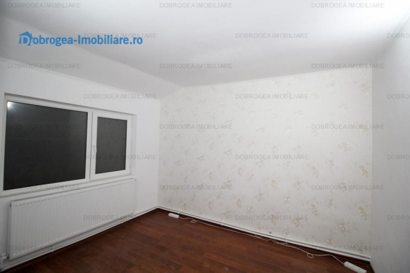 Eternitatii, vila noua, complet renovata, 4 camere, teren 215 m2