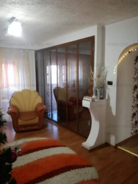 Viitorului, 4 cam, renovat complet, 90 mp, centrala pe gaz, parcare