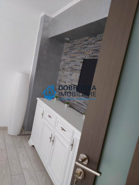 Central, apartament 3 camere, et 2, mobilat-utilat modern