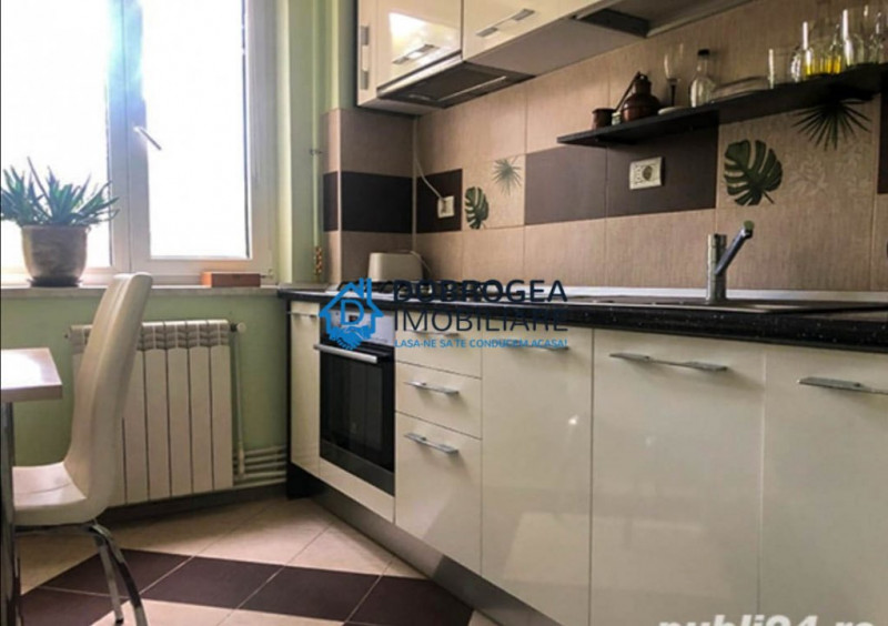 Ultracentral, Km 0, 3 camere