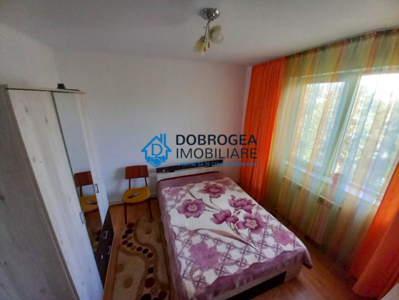 Zona Vest, apartament cu 3 camere, decomandat