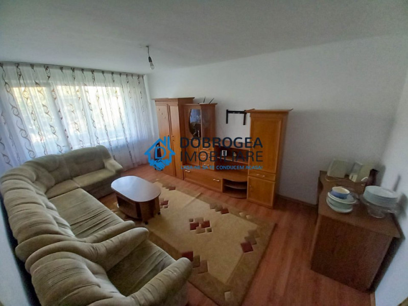 Zona Vest, apartament cu 3 camere, decomandat