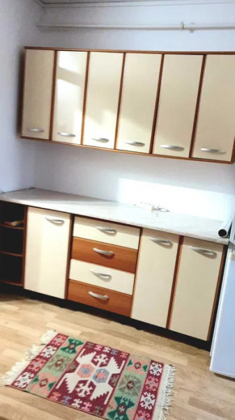 C 5- APARTAMENT CU 3 CAMERE DECOMANDAT 