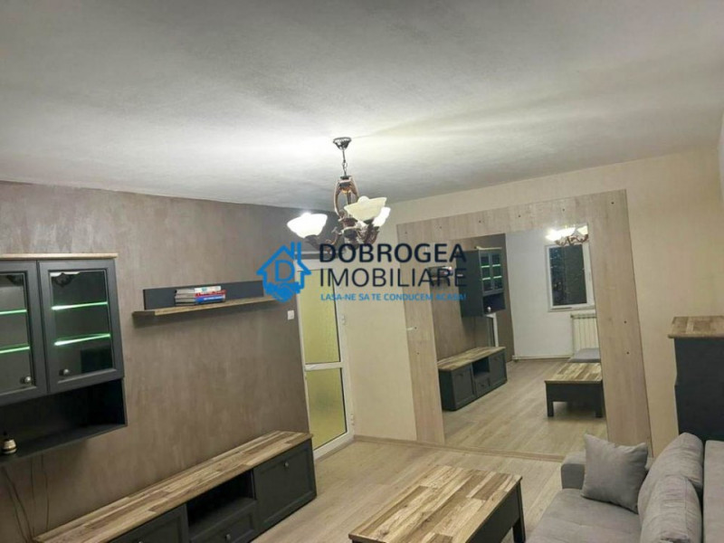 Zona E3, 3 camere, decomandat