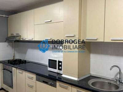 Zona E3, 3 camere, decomandat