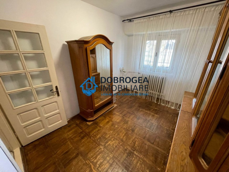  Babadag langa Banca Transilvania, duplex cu 4 camere, 2 bai