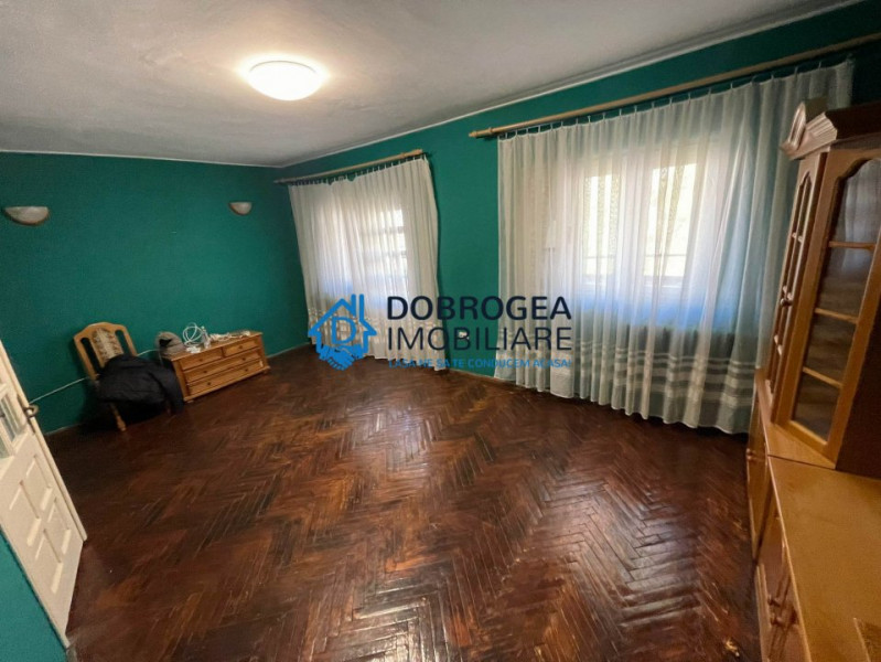  Babadag langa Banca Transilvania, duplex cu 4 camere, 2 bai