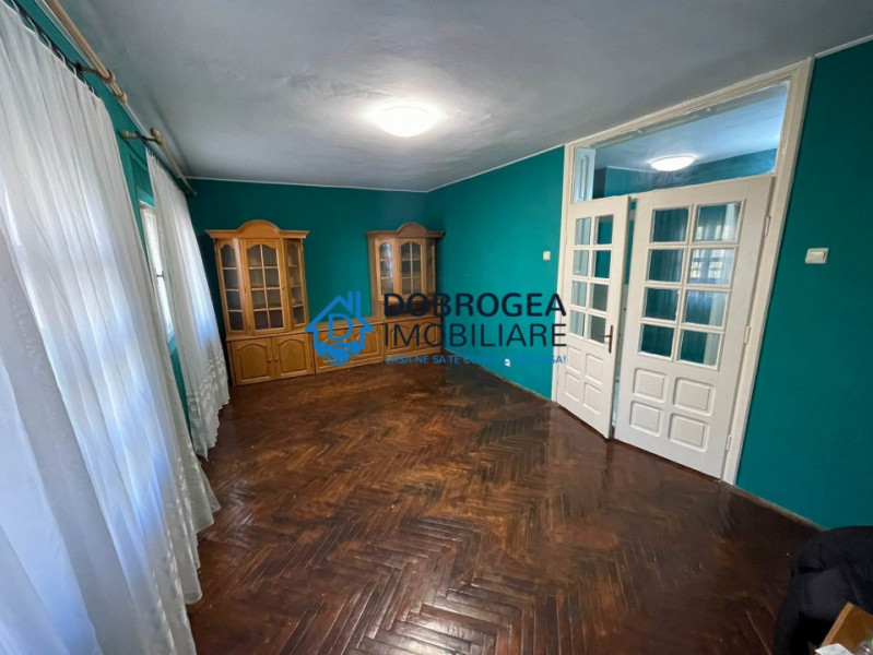  Babadag langa Banca Transilvania, duplex cu 4 camere, 2 bai