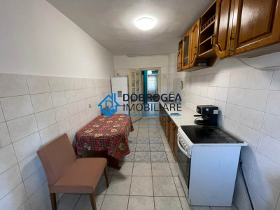  Babadag langa Banca Transilvania, duplex cu 4 camere, 2 bai