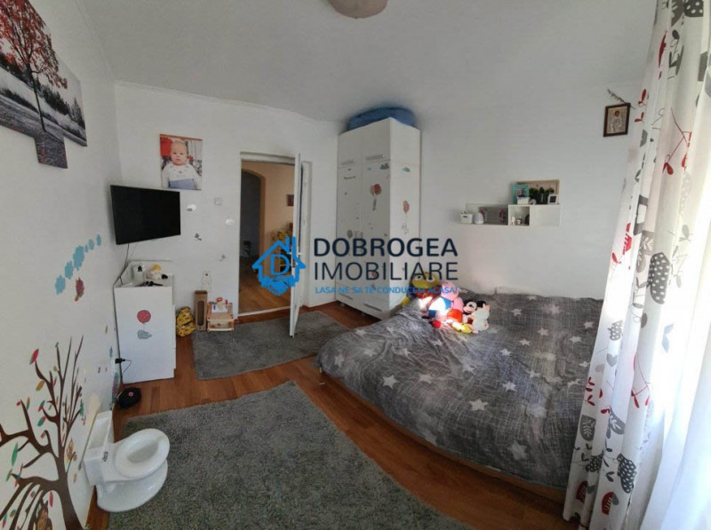 Apartament 3 camere, decomandat, zona ultracentrala