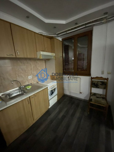 ISACCEI-APARTAMENT 2 CAMERE, ETAJ 2