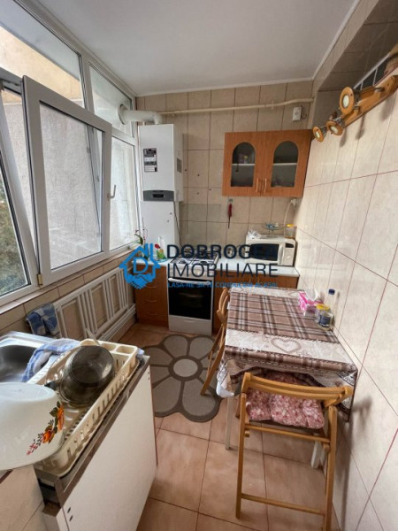 BIG-APARTAMENT 2 CAMERE TRANSFORMAT IN 3,  54MP.ETAJ 3