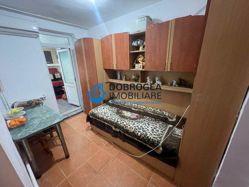 BIG-APARTAMENT 2 CAMERE TRANSFORMAT IN 3,  56MP. ETAJ 2