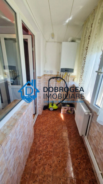 VEST- APARTAMENT 2 CAMERE ,CENTRALA GAZ