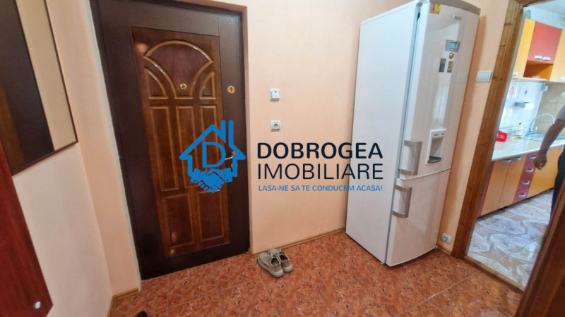 VEST- APARTAMENT 2 CAMERE ,CENTRALA GAZ