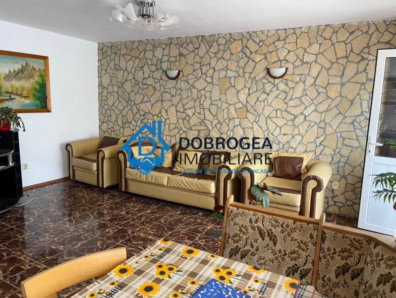 PIATA NOUA-APARTAMENT DE INCHIRIAT ,3 CAMERE.