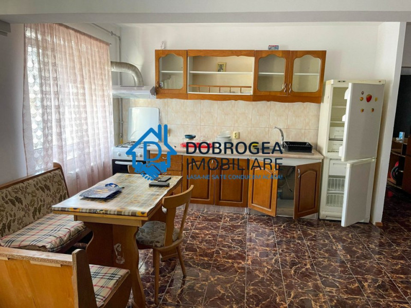 PIATA NOUA-APARTAMENT DE INCHIRIAT ,3 CAMERE.