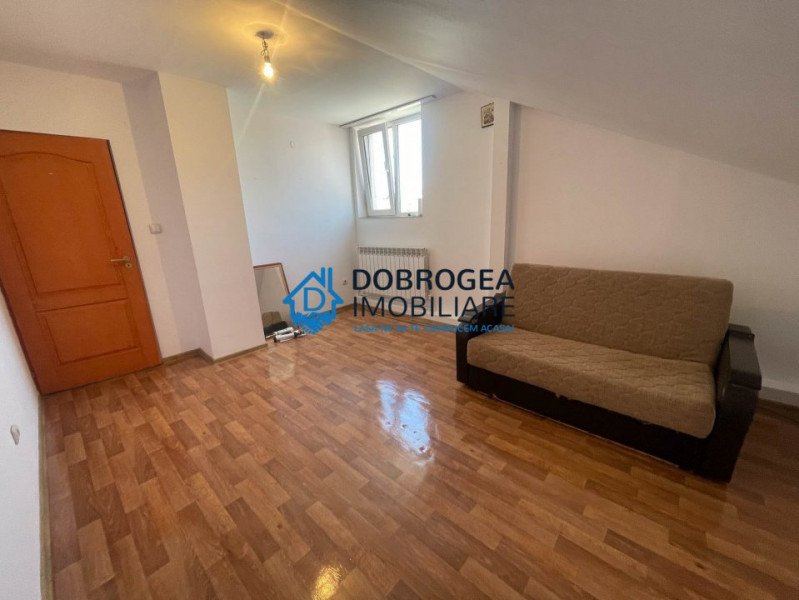 Mahmudie i- Apartament 3 camere in vila, semi mobilat