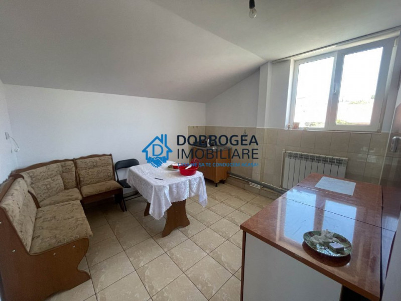 Mahmudie i- Apartament 3 camere in vila, semi mobilat