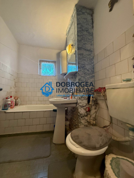 PACII- 3 CAMERE DECOMANDAT, ETAJ 1.