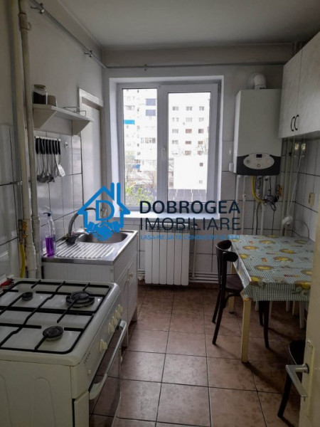 ISACCEI-APARTAMENT 2 CAMERE, ETAJ 2