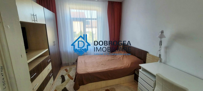 ZONA CENTRALA-CASA 3 DORMITOARE, DE INCHIRIAT.