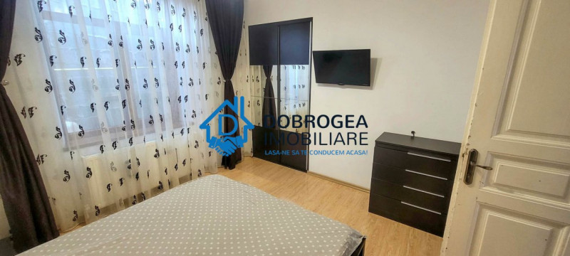 ZONA CENTRALA-CASA 3 DORMITOARE, DE INCHIRIAT.