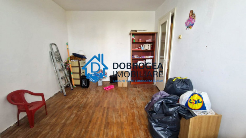 ISACCEI-APARTAMENT 2 CAMERE, ETAJ 2