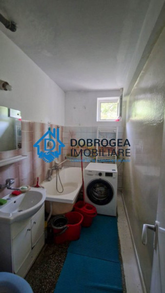 23 AUGUST -APARTAMENT 2 CAMERE, ETAJ 2 ,ZONA LINISTITA.