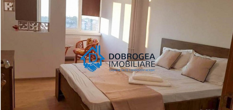 CENTRAL-APARTAMENT 3 CAMERE DECOMANDAT. ULTRADOTAT SI MOBILAT.