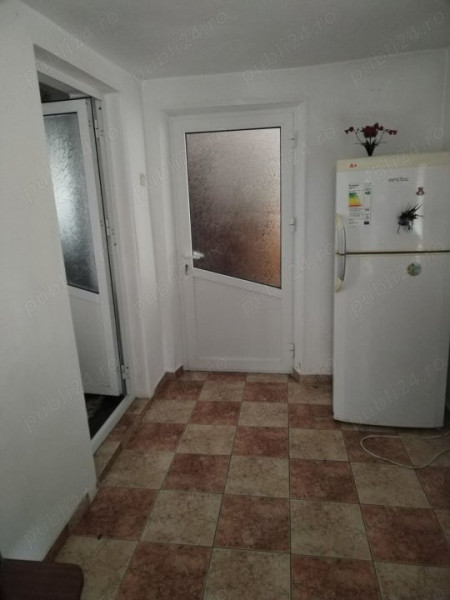 GLORIEI-CASA  4 CAMERE ,TEREN  300 MP.