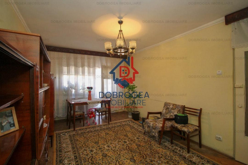 Apartament 3 camere decomandat, Str Babadag, boxa in proprietate