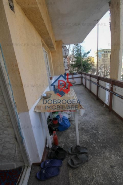 Apartament 3 camere decomandat, Str Babadag, boxa in proprietate