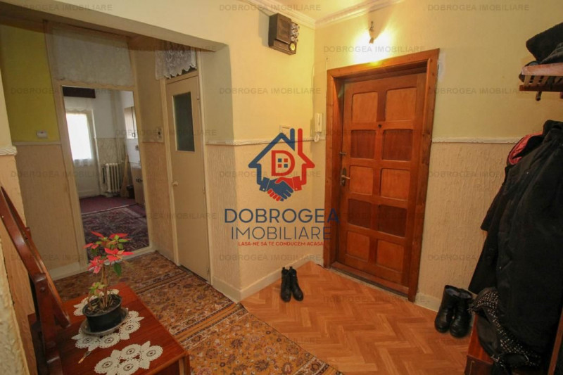 Apartament 3 camere decomandat, Str Babadag, boxa in proprietate