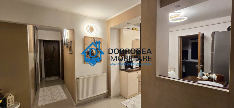 E3- APARTAMENT 3 CAMERE DECOMANDAT ,PARTER, CENTRALA PROPRIE