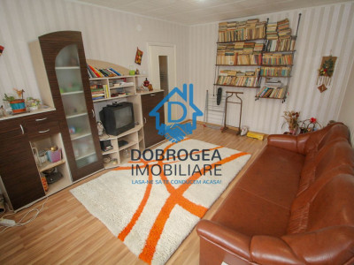 Isaccei, 2 camere 49 mp, etaj 3, centrala pe gaz