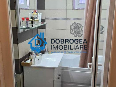 ZONA CENTRALA- 3 CAMERE DECOMANDAT, SUPRAFATA  64 MP , CENTRALA GAZ