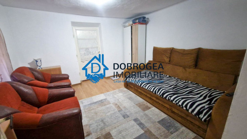 ZONA PODGORIILOR - CASA 3 CAMERE, SUPRAFATA 94 MP, CENTRALA GAZ